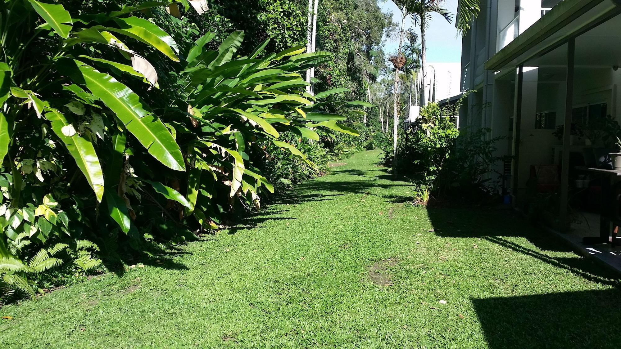 Titree Village Holiday Apartments Port Douglas Kültér fotó