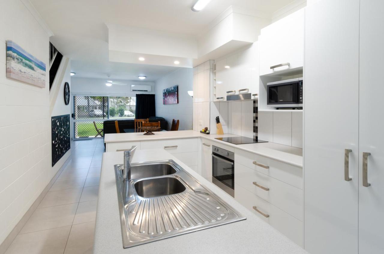 Titree Village Holiday Apartments Port Douglas Kültér fotó